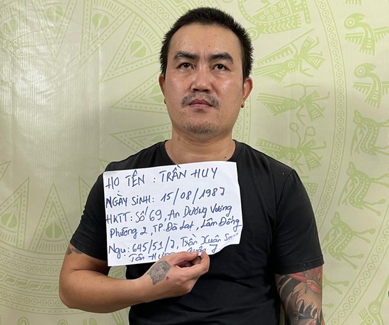 Lời khai bất ngờ của nghi phạm chém lìa đầu hàng xóm ở quận 7: Giết người xong không hiểu vì sao lại làm vậy?-1