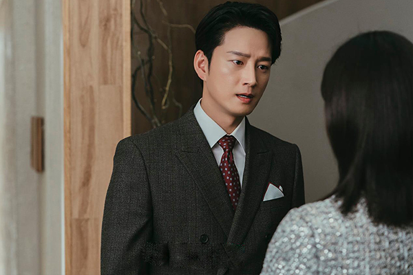 Đang thăng hoa cùng bạn trai, bỗng anh thì thầm vào tai tôi một điều vô cùng đáng sợ-3