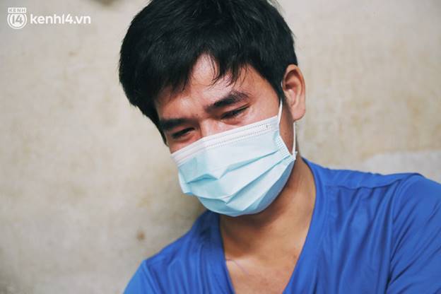 Cái kết buồn của người vợ gọi điện nói lời cuối với chồng trong Ranh giới: Cha nói người ta đem cốt mẹ về, mẹ sẽ không về được nữa-11