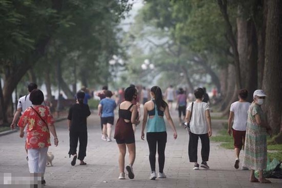 Hồ Gươm ngày trở lại: