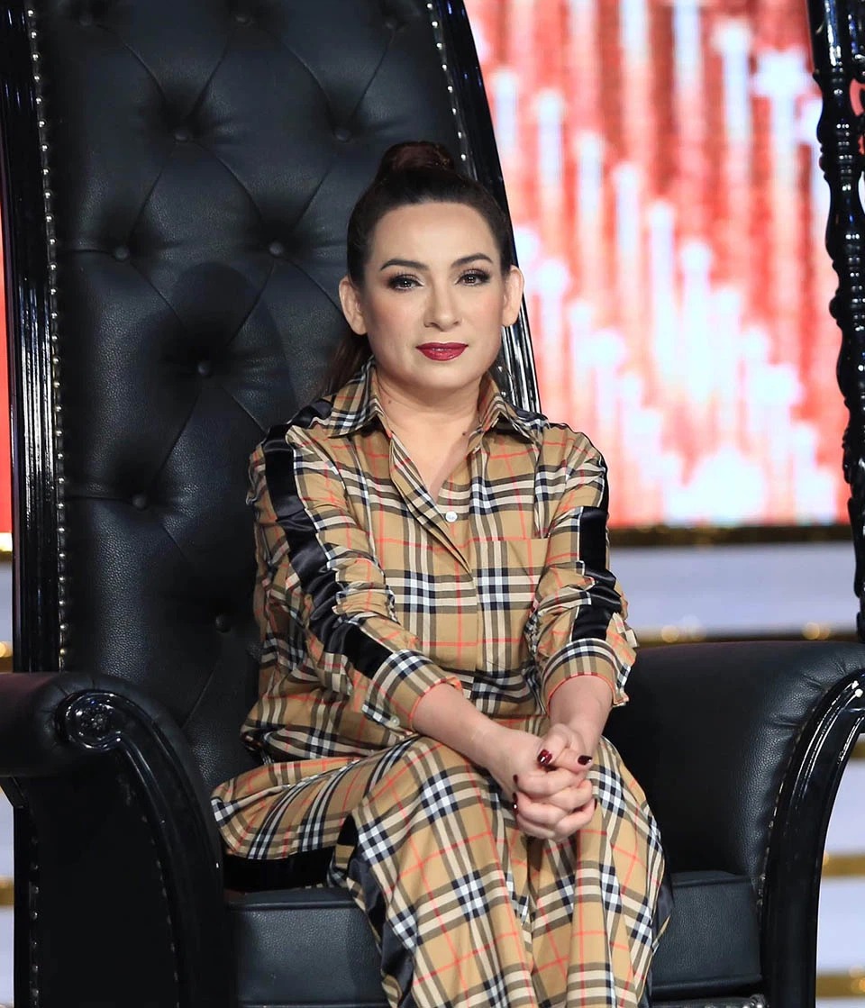 Cuộc đời đầy truân chuyên của ca sĩ Phi Nhung-6