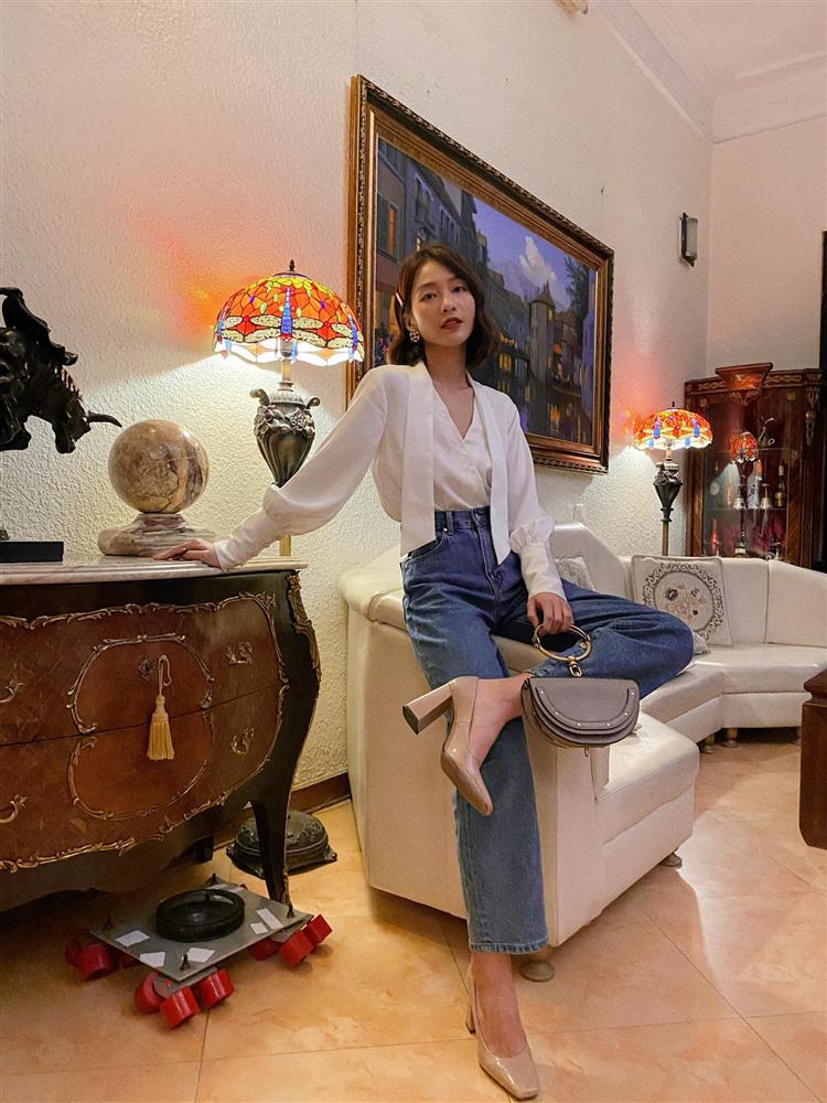 Khả Ngân trong 11 Tháng 5 Ngày có loạt cách diện áo trắng vừa đẹp vừa sang để nàng công sở copy theo-2