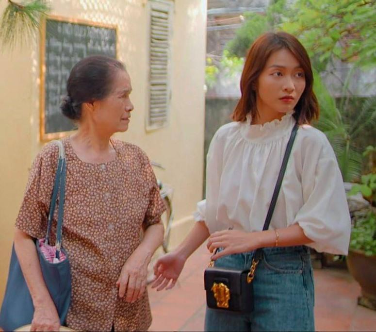 Khả Ngân trong 11 Tháng 5 Ngày có loạt cách diện áo trắng vừa đẹp vừa sang để nàng công sở copy theo-4