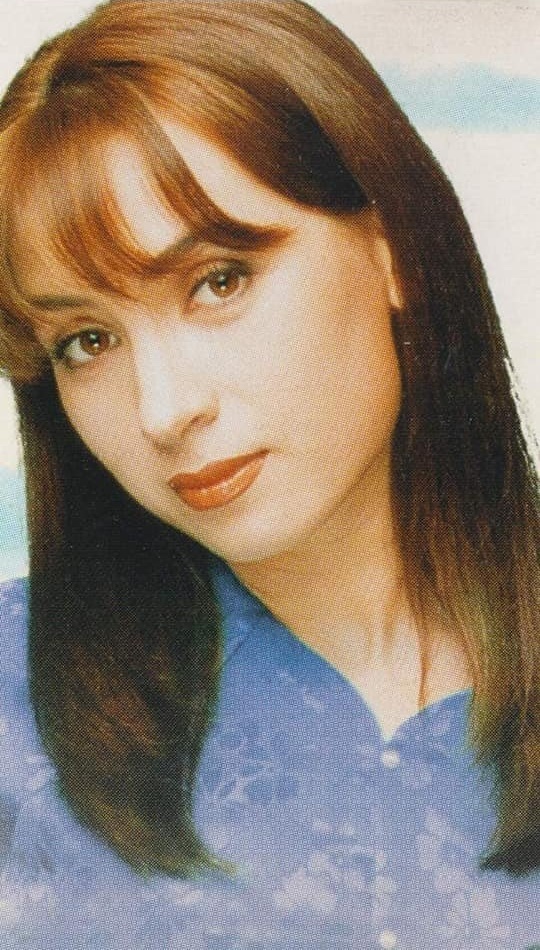 Loạt ảnh thời trẻ của Phi Nhung được chia sẻ: Nhan sắc lai xinh đẹp đến nao lòng, xứng danh giai nhân làng nhạc Việt-6