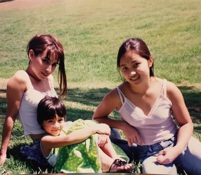 Loạt ảnh thời trẻ của Phi Nhung được chia sẻ: Nhan sắc lai xinh đẹp đến nao lòng, xứng danh giai nhân làng nhạc Việt-8