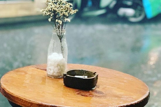 Lúc bệnh nặng mới phát hiện bí mật chồng giấu kín hơn 20 năm