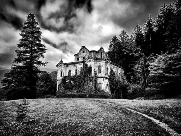 Biệt phủ ma” giữa lòng nước Ý: Từ công trình hoành tráng bậc nhất đến địa điểm bỏ hoang sau án mạng khủng khiếp của gia chủ hoàng tộc-2