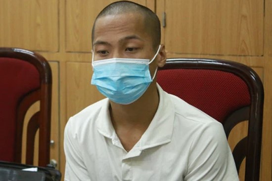 Hà Nội: Hack được Facebook, 3 đối tượng thay nhau lừa gần 400 triệu đồng của cô gái