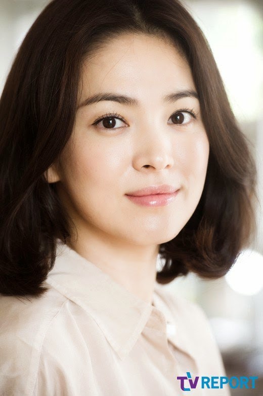 Kiểu tóc ngắn gây khó dễ cho nhan sắc của Song Hye Kyo: Lúc thì già đanh, khi lại sang trọng ngút ngàn-5