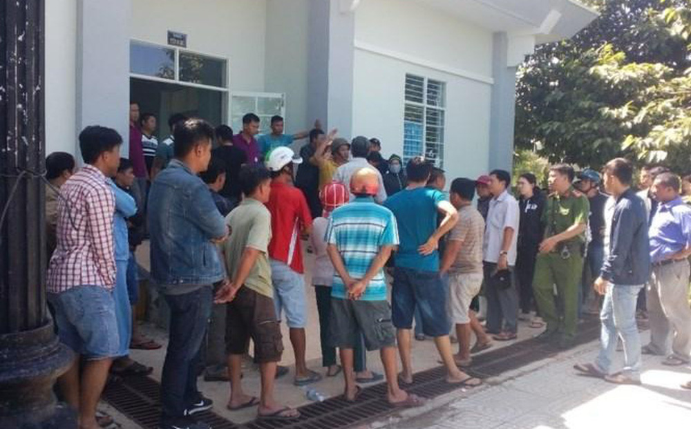 NÓNG: 3 mẹ con tử vong trong tư thế treo cổ tại nhà riêng, hiện trường có thư để lại-1