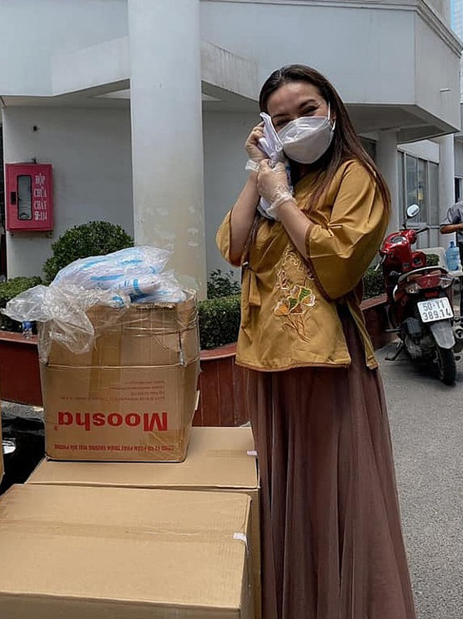 Lời kể từ chuyến đi từ thiện cuối cùng của ca sĩ Phi Nhung: Hôm nay đi bữa cuối rồi bay về Mỹ… ai ngờ đâu-6