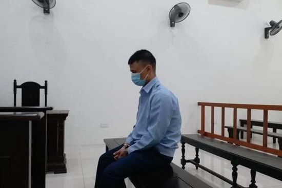 Nhiều lần hiếp dâm con gái 13 tuổi ở Hà Nội, người cha lĩnh 16 năm tù
