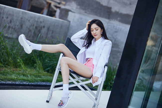 Chiêu giảm cân của sao Cbiz: Angela Baby luôn đứng 30 phút sau ăn, Dương Mịch theo chế độ 5:2-6