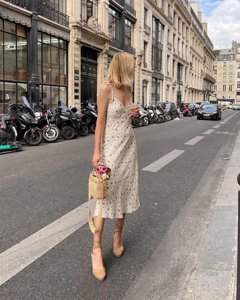 Nàng người Pháp nghiện váy gợi ý một loạt công thức xinh tươi, lãng mạn để chị em mặc đẹp suốt 4 mùa-8