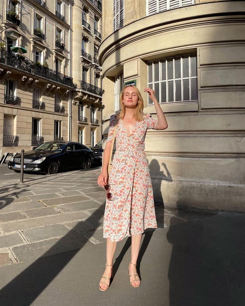 Nàng người Pháp nghiện váy gợi ý một loạt công thức xinh tươi, lãng mạn để chị em mặc đẹp suốt 4 mùa-11