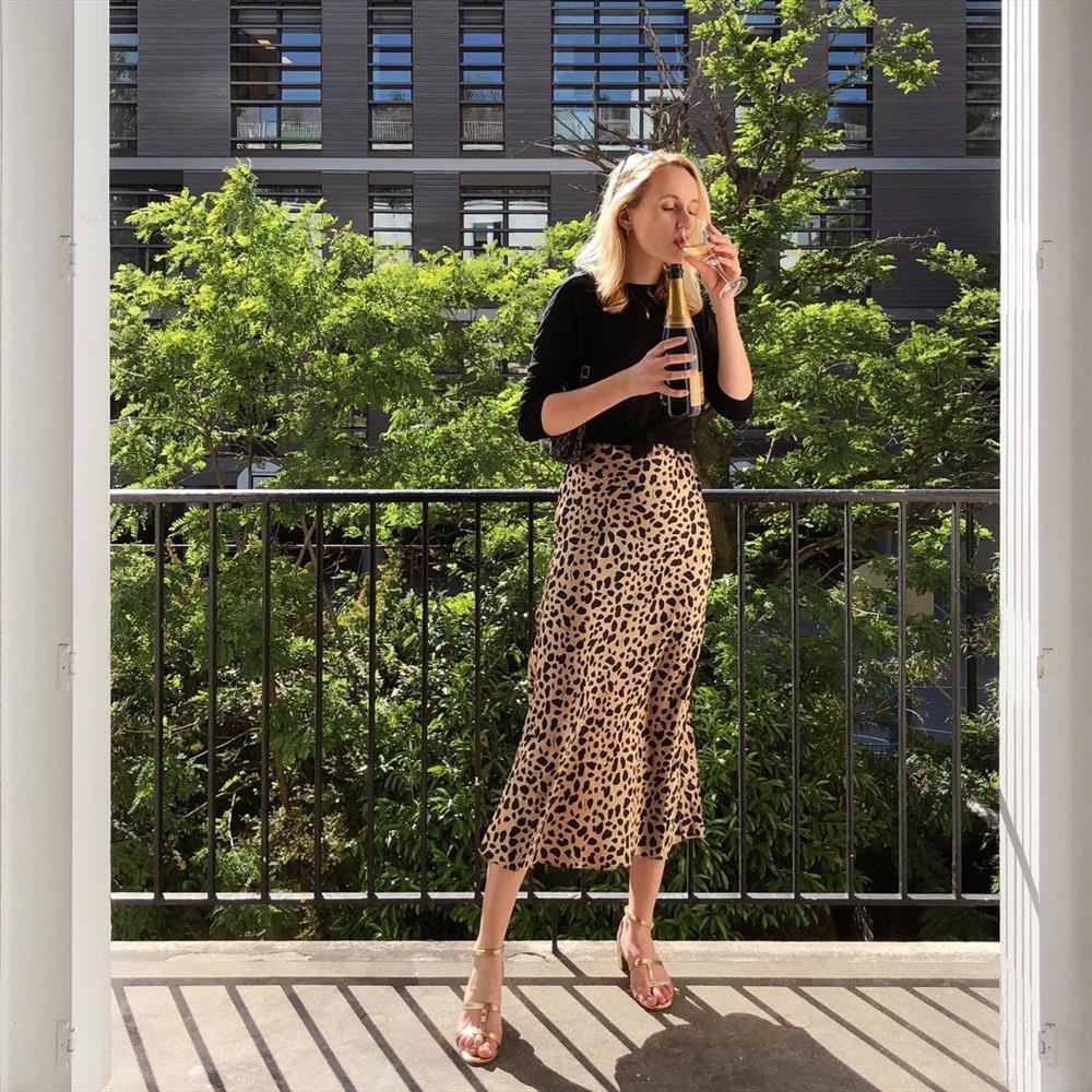 Nàng người Pháp nghiện váy gợi ý một loạt công thức xinh tươi, lãng mạn để chị em mặc đẹp suốt 4 mùa-16