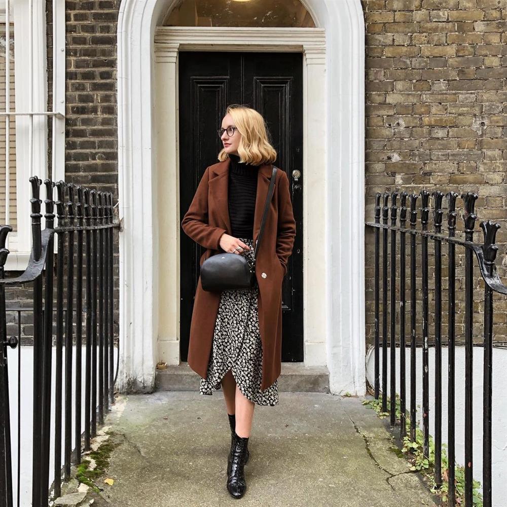 Nàng người Pháp nghiện váy gợi ý một loạt công thức xinh tươi, lãng mạn để chị em mặc đẹp suốt 4 mùa-18