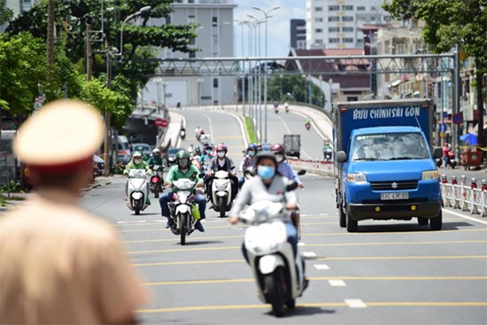 TP.HCM: Những nhóm ngành được hoạt động từ 18h hôm nay
