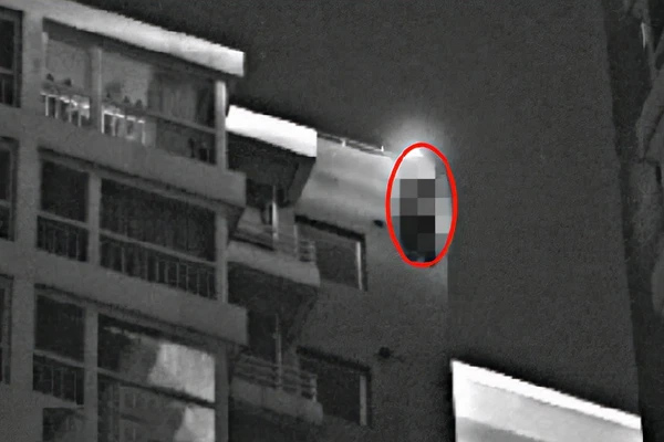 Trung Quốc: Rúng động nữ streamer phát trực tiếp cảnh uống thuốc sâu tự tử-2