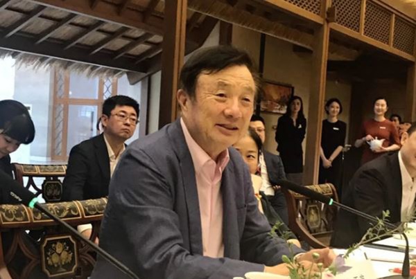 Hai đời vợ của ông trùm Huawei: Người là thiên kim chấp nhận đi cùng khi tay trắng, người là thư ký trẻ đẹp chiếm được trái tim ông chủ-4