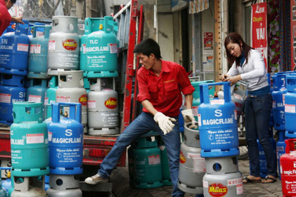 Chín lần tăng liên tục, giá gas vượt kỷ lục 500 nghìn đồng/bình-2