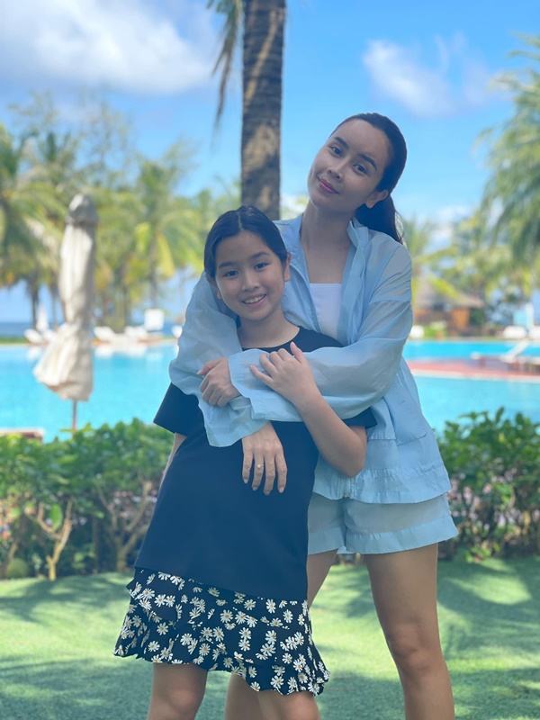 Hai công chúa nhà Lưu Hương Giang - Hồ Hoài Anh khóc nức nở và phản đối khi bố mẹ dự định sinh thêm em bé-5