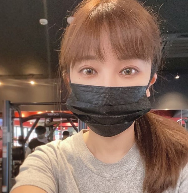 Hot girl bán cá” làm náo loạn MXH vì quá xinh đẹp khí chất, soi profile và thân thế dân mạng càng bất ngờ lẫn tiếc nuối hơn-4
