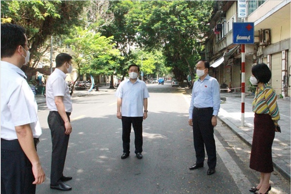 Ngày 1/10: Có 6.957 ca mắc COVID-19, số bệnh nhân khỏi đạt kỷ lục mới với 27.520 người-2