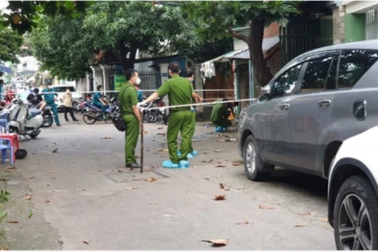 TP.HCM: Nghi án con trai sát hại cha mẹ rồi tự sát