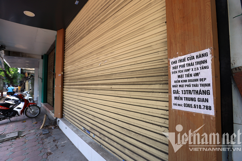 Tấm biển đỏ với cụm từ này đang xuất hiện dày đặc trên phố Hà Nội-7