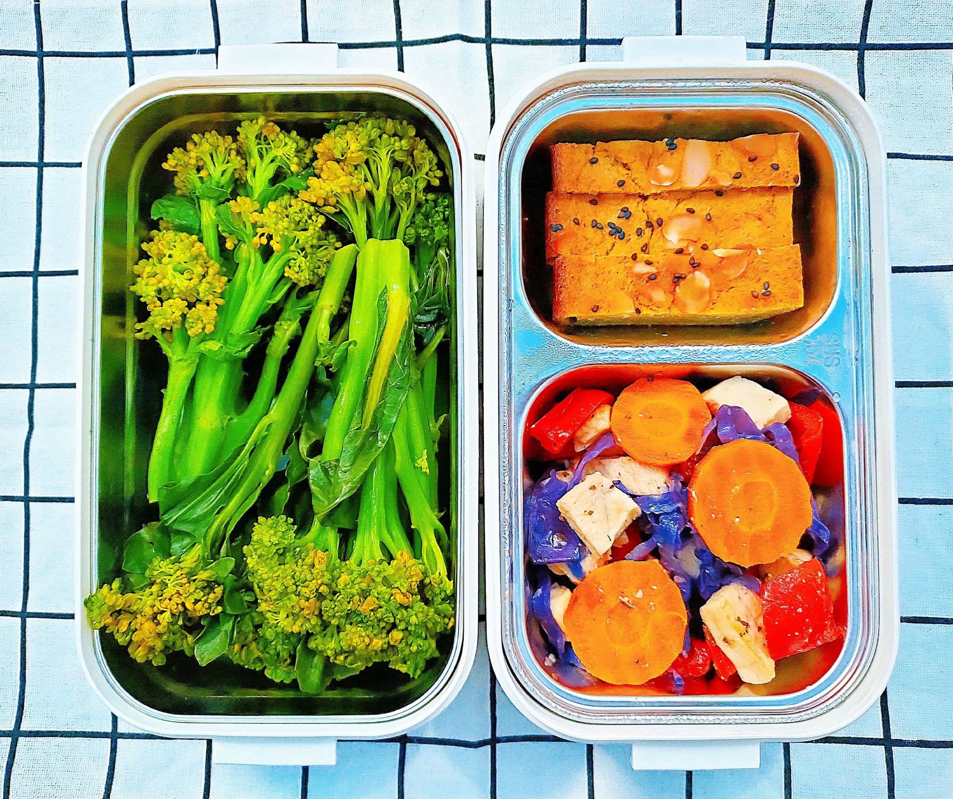 Phát thèm với cơm hộp mẹ 9X mang đi làm, rực rỡ như tranh còn bổ, rẻ-16