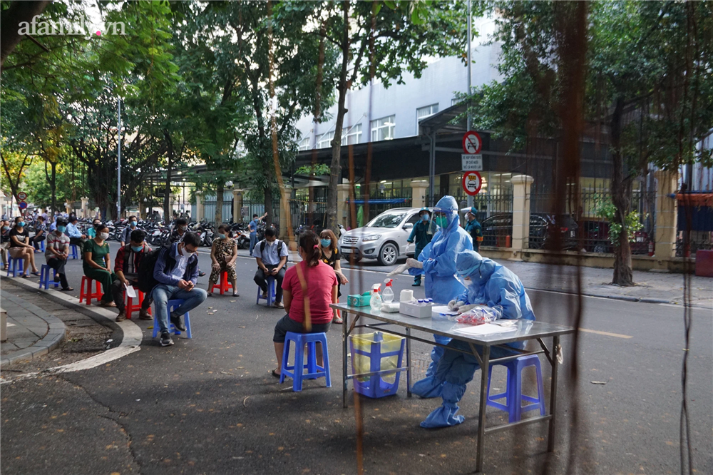 Hà Nội cách ly y tế thêm 4 tuyến phố gần Bệnh viện Việt Đức-2