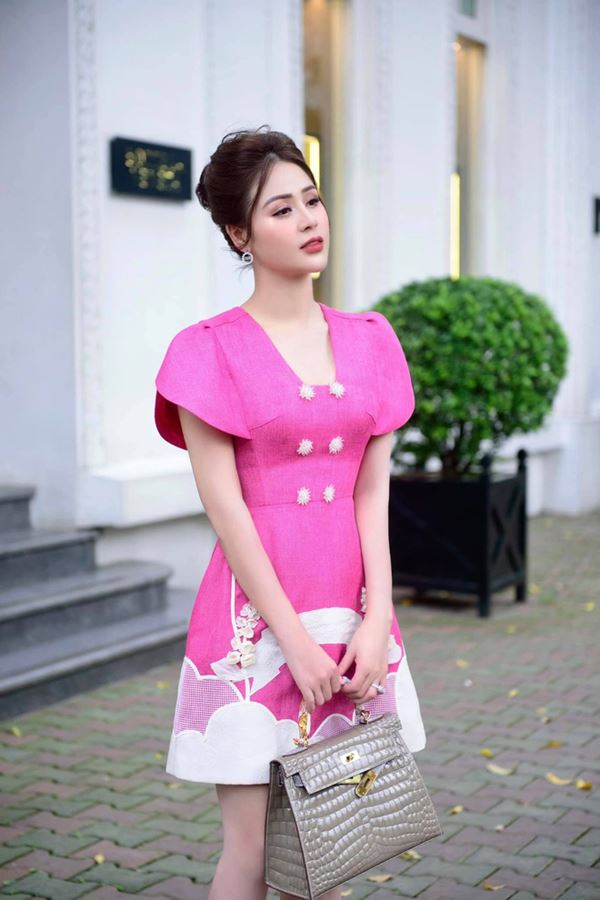 Những lần Hồng Diễm đụng hàng-2