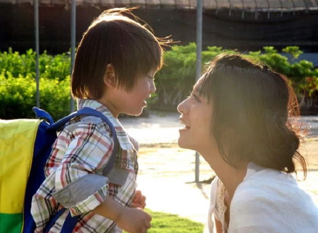 Bé trai lớp 3 giận mẹ nên bỏ nhà đi cùng lời nhắn 10 phút nữa về, câu chuyện hài hước khiến người mẹ nhận ra bài học thấm thía-1