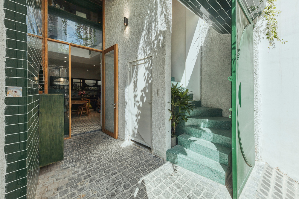 Nhà xanh lá 34m2 lọt thỏm giữa những công trình cao tầng nhưng vẫn nổi nhất khu nhờ loạt điểm nhấn độc nhất vô nhị-4