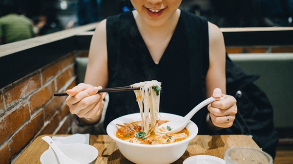 5 tác hại cực kỳ nguy hiểm khi ăn đồ quá nóng, nếu không thay đổi thói quen này, ung thư sẽ xuất hiện-3