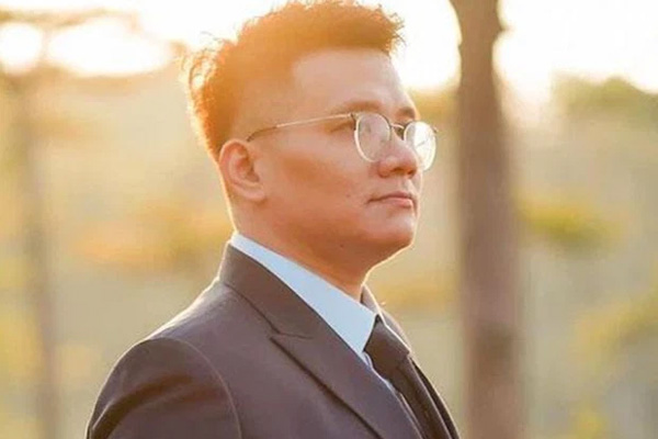 Trước khi bị bắt, Nhâm Hoàng Khang từng là trợ thủ đắc lực nhưng lại bất ngờ quay xe đấu tố bà Phương Hằng-3