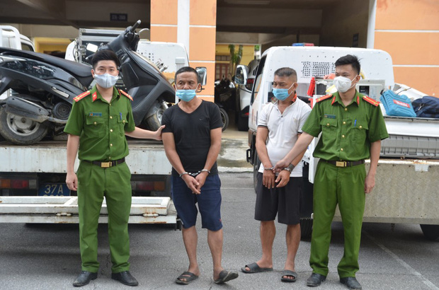 Nhóm trộm dùng nhà hoang làm nơi cất giấu tài sản, công an phải dùng 3 xe tải mới chở hết-2