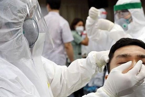 Việt Nam ghi nhận 5.382 ca mắc Covid-19, TP.HCM vượt mốc 400.000 F0