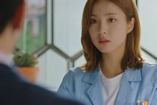 Làm gì cũng bị mẹ chồng so sánh dâu cũ làm tốt hơn nhiều, tôi mời đến nhà 1 người khiến bà vừa nhìn đã tái mặt-2