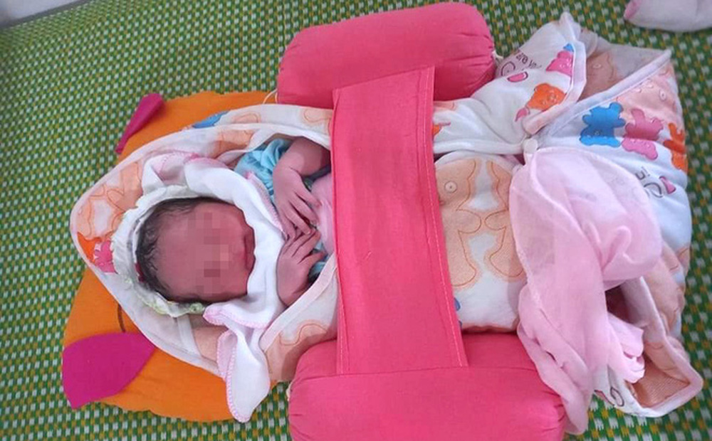 Nghe tin bé trai bị bỏ rơi, hơn 20 cặp vợ chồng hiếm muộn từ khắp nơi đến xin nhận nuôi-1