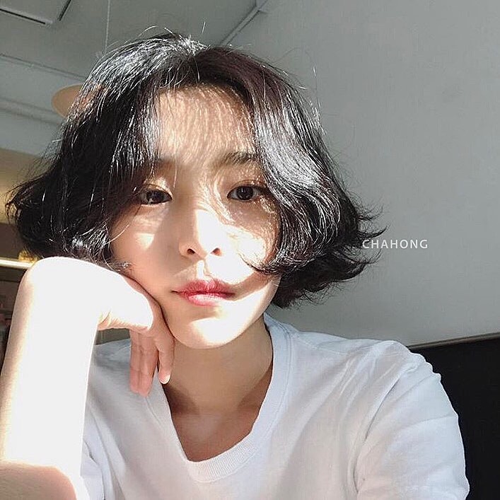 4 kiểu tóc ngắn siêu sang cho nàng U30, cắt xong mặt nhỏ đi tóc dày hơn thì tội gì không triển luôn!-5