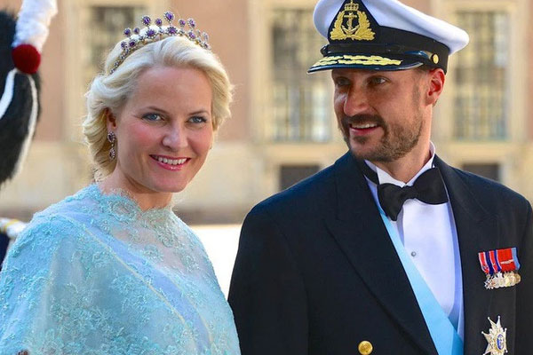 Ỷ mình có sổ tiết kiệm 3 tỷ, nhà xe đủ đầy, người đàn ông định cướp bồ người khác nhưng nhận về lời đáp trả nhẹ nhàng nhưng cay đắng-2