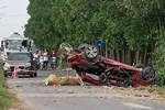 Vụ tai nạn thảm khốc ở Bắc Ninh khiến Nam Ok tử vong: Cần làm rõ nguyên nhân vì sao xe con chạy tốc độ cao?-1