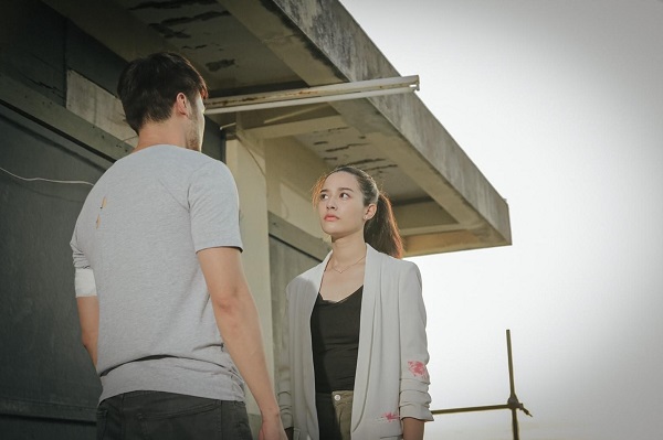 Đến thăm chị dâu, thấy đàn ông lạ mở cửa, tôi run rẩy gọi cho anh trai để rồi ra về trong ấm ức-1