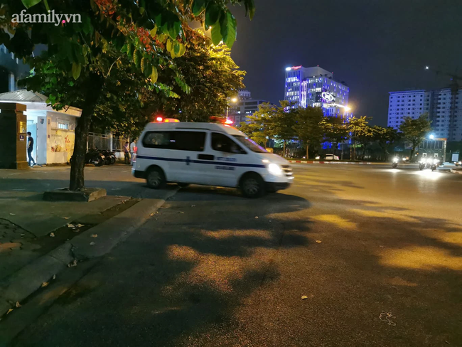 Hà Nội: Bàng hoàng phát hiện người phụ nữ tử vong dưới gầm xe con-2