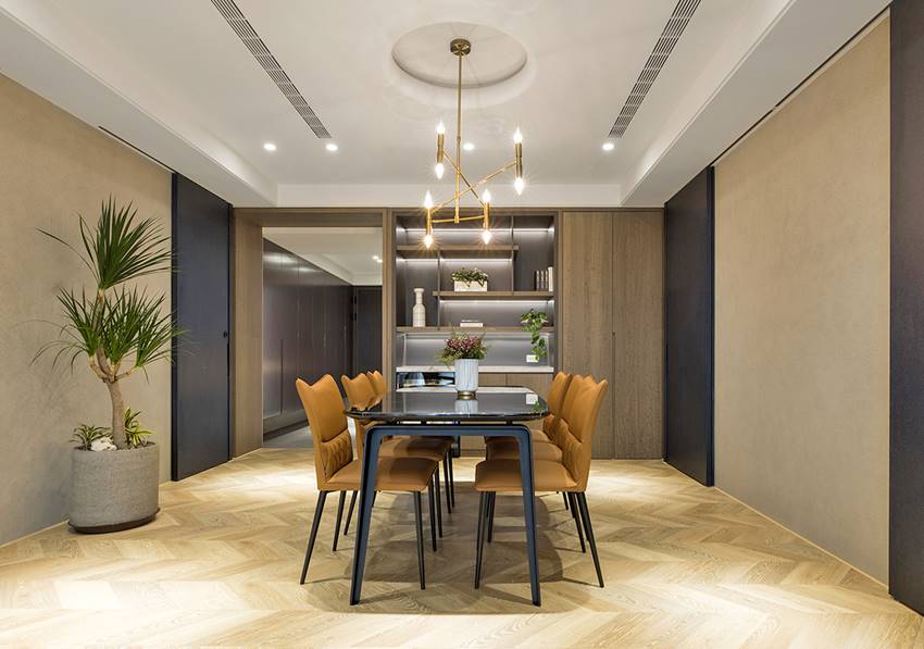 Dinh thự trang nhã của quý ông lịch lãm, mềm mại cổ điển nhưng vẫn rất gọn gàng, hiện đại-9