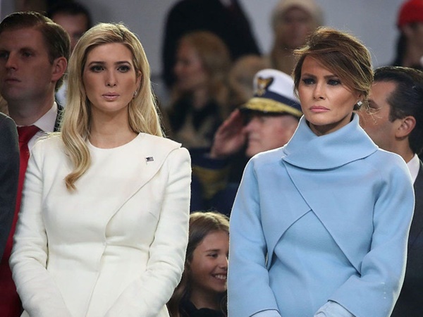 Cựu trợ lý tiết lộ loạt chuyện thâm cung bí sử gây sốc về nhà Trump, mối quan hệ mẹ kế con chồng còn căng thẳng hơn lời đồn?-1