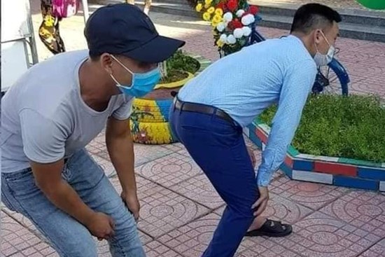 Dân tình hốt hoảng khi hàng loạt người lớn 