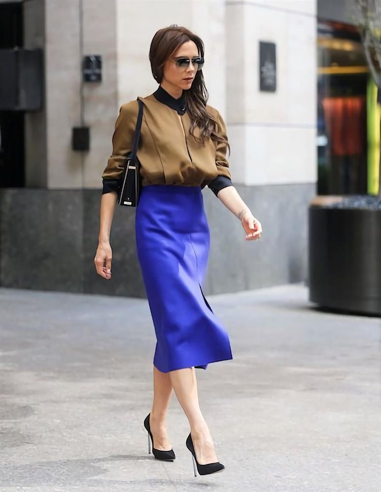 Chỉ cao 1m63, Victoria Beckham vẫn có nhiều pha hack dáng ngoạn mục nhờ 4 bí kíp-4